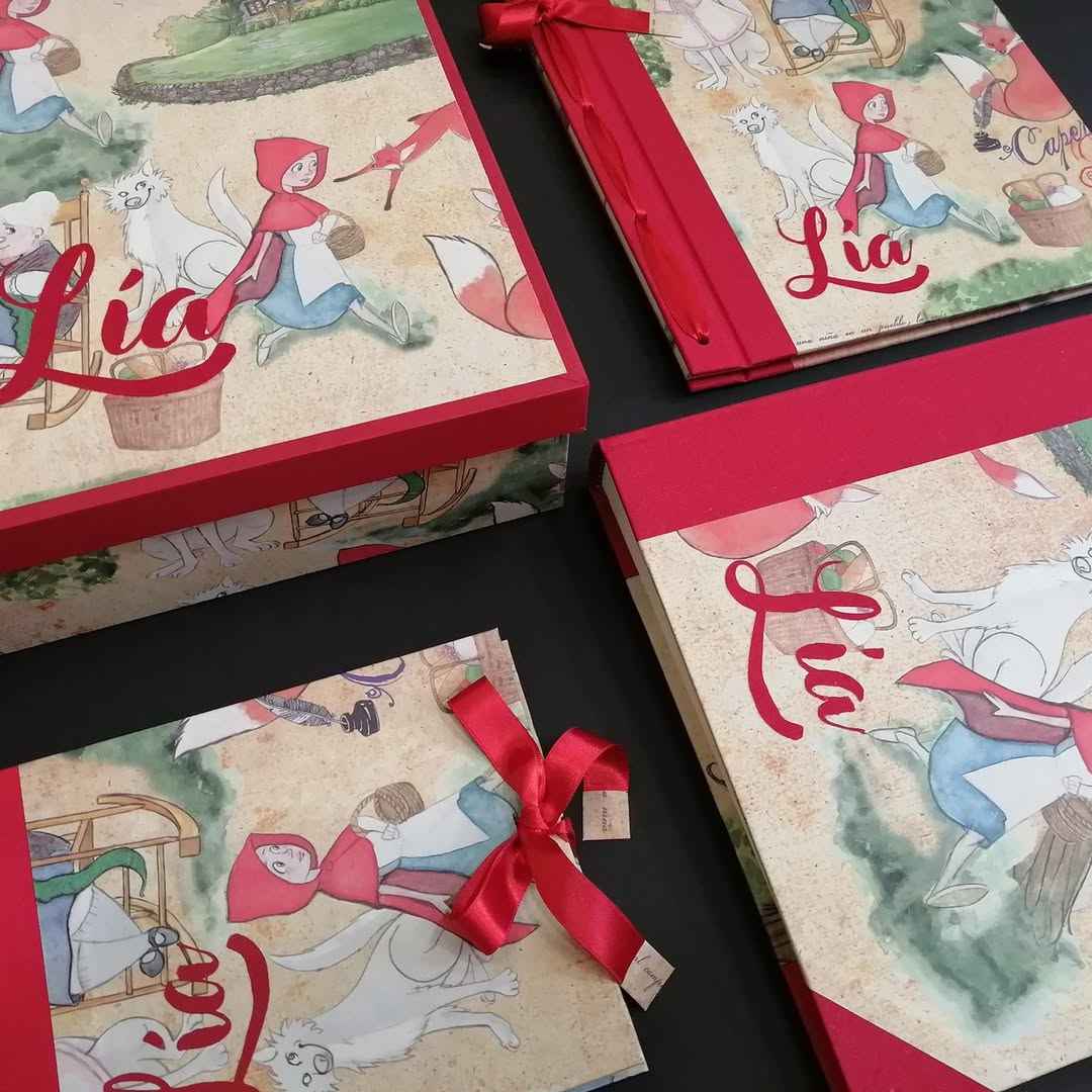 Carta decorata Collezione Favole - Cappuccetto Rosso