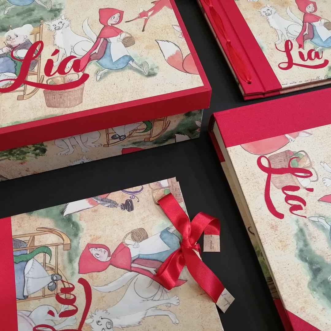 Carta decorata Collezione Favole - Cappuccetto Rosso