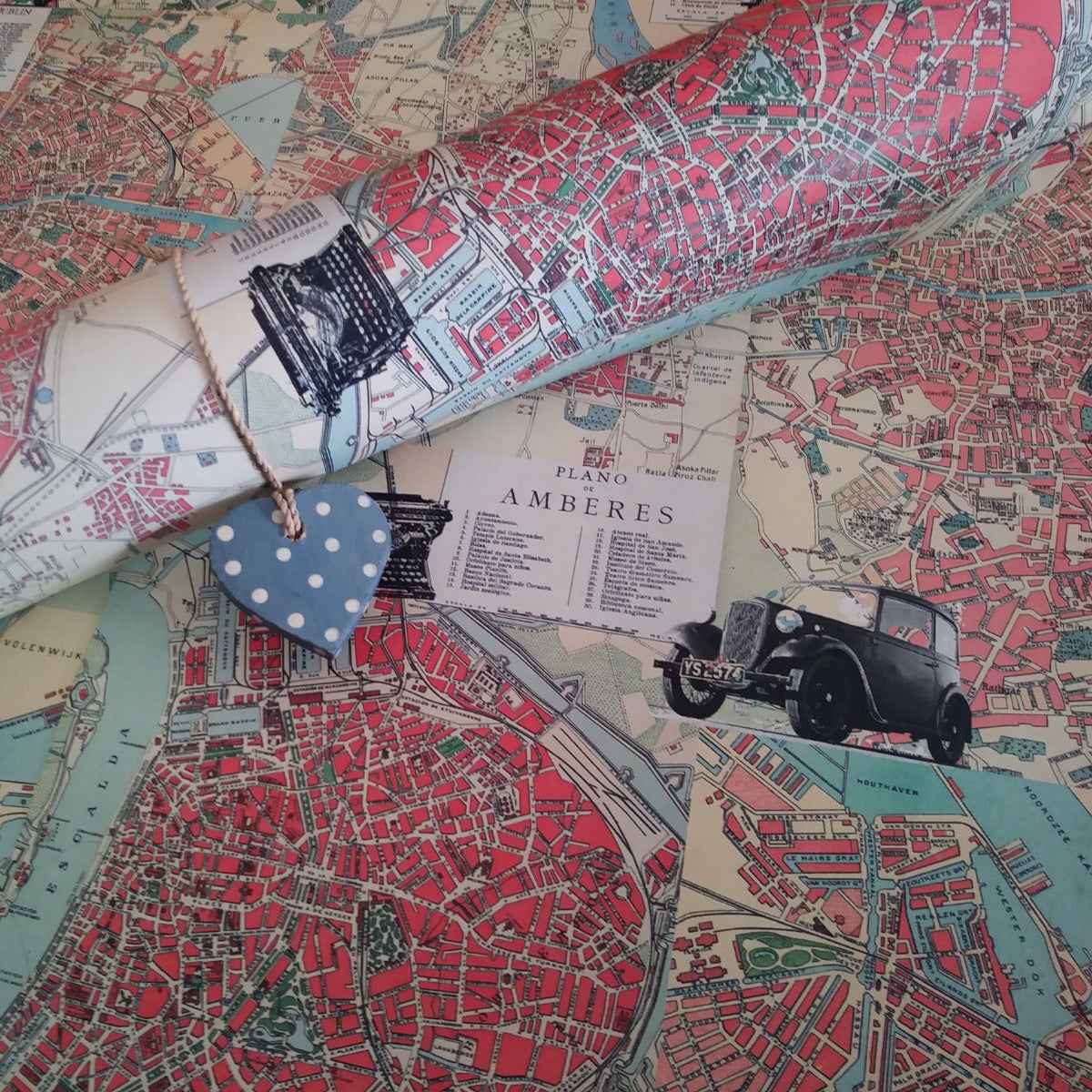 Carta decorata con mappa topografica vintage